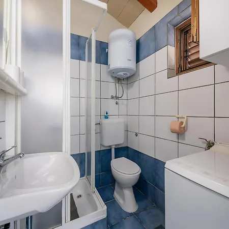 Appartement Milena- With Pool Višnjan